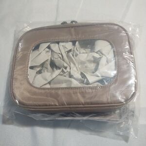 NWT Lug Bento Insulated Container Sand